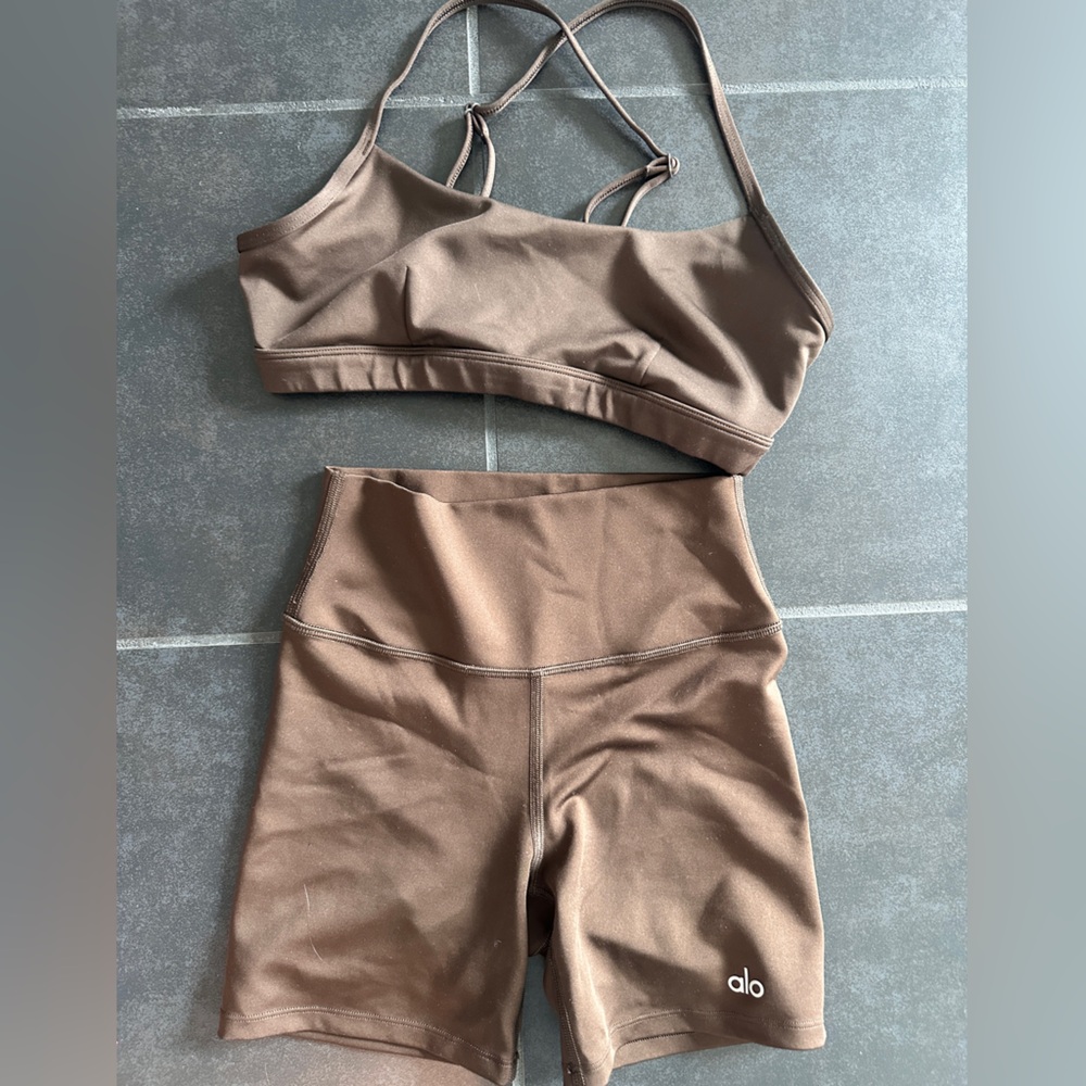 ALO Brown Two-Piece workout set